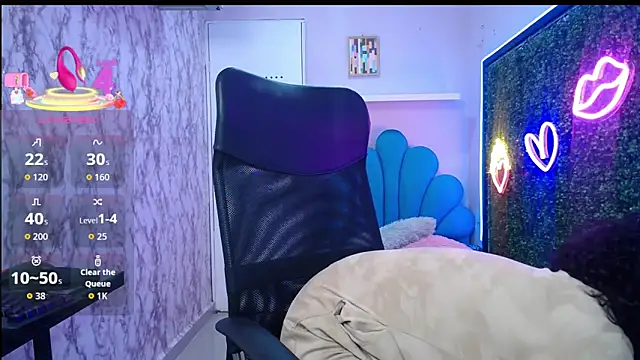 Snapshot of valeria_martinez19 chatting on 01-12-26, 03:23 valeria martinez19 online show from 01-12-26, 03:23