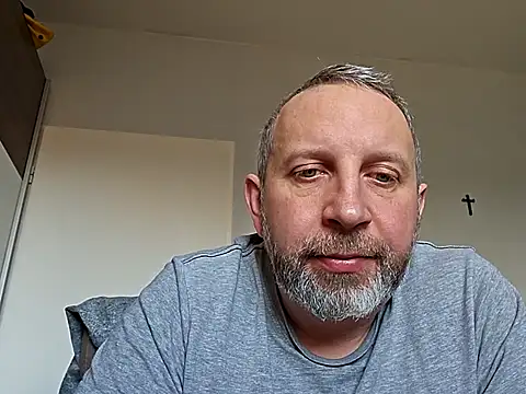 Snapshot of ghost430000 chatting on 11-16-25, 10:32 ghost430000 online show from 11-16-25, 10:32