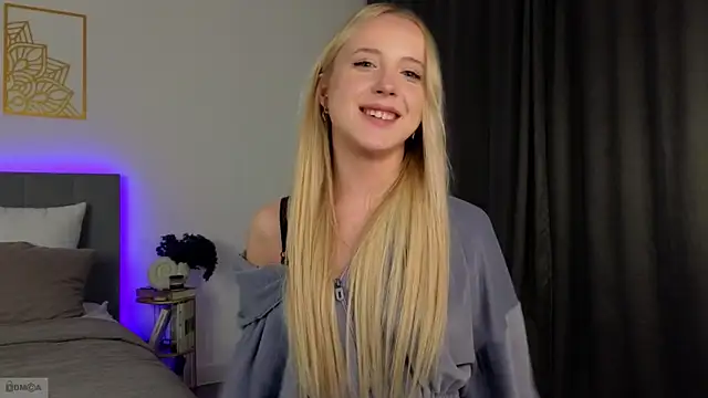 Snapshot of adele_armass chatting on 11-19-25, 10:21 adele armass online show from 11-19-25, 10:21