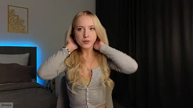 Snapshot of adele_armass chatting on 11-21-25, 10:08 adele armass online show from 11-21-25, 10:08