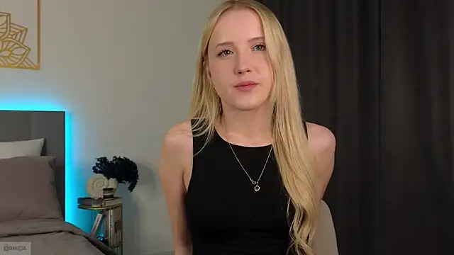 Snapshot of adele_armass chatting on 11-26-25, 10:11 adele armass online show from 11-26-25, 10:11