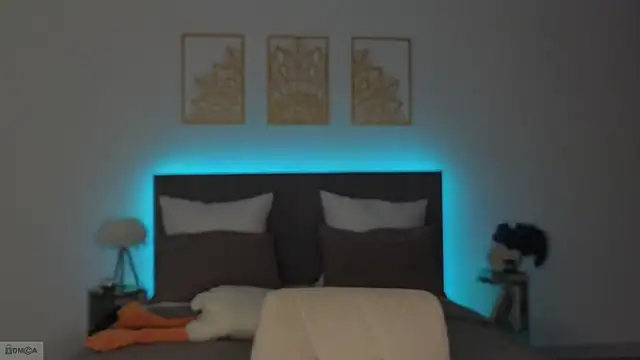 Snapshot of adele_armass chatting on 12-16-25, 08:58 adele armass online show from 12-16-25, 08:58