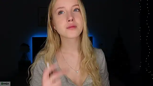 Snapshot of adele_armass chatting on 01-10-26, 09:41 adele armass online show from 01-10-26, 09:41