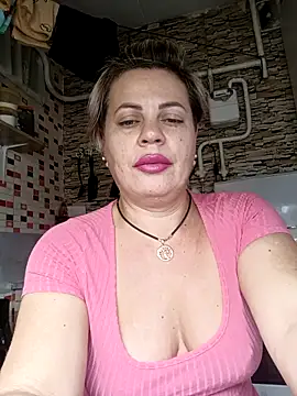 Snapshot of MilkySky chatting on 11-12-25, 10:30 MilkySky online show from 11-12-25, 10:30