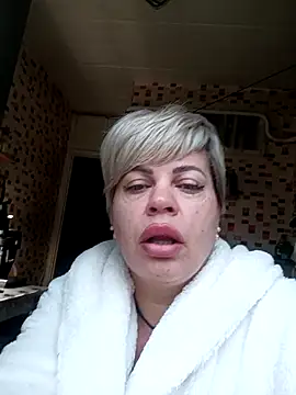 Snapshot of MilkySky chatting on 11-14-25, 10:25 MilkySky online show from 11-14-25, 10:25