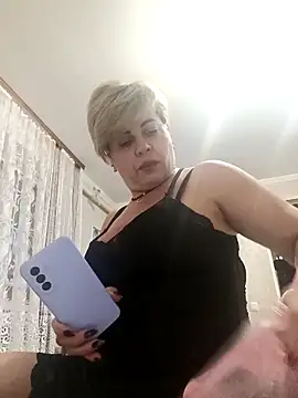 Snapshot of MilkySky chatting on 11-20-25, 05:45 MilkySky online show from 11-20-25, 05:45