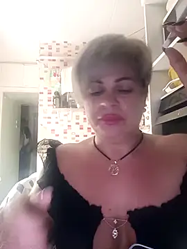 Snapshot of MilkySky chatting on 11-29-25, 02:42 MilkySky online show from 11-29-25, 02:42