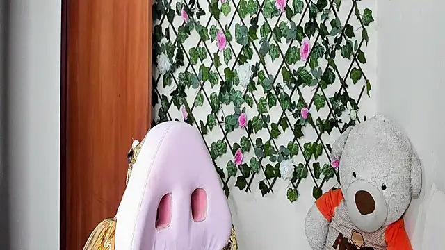 Snapshot of melani_ferraraa_ chatting on 11-01-25, 07:10 melani ferraraa online show from 11-01-25, 07:10