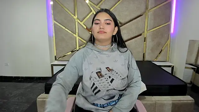 Snapshot of Frrreyaa chatting on 11-07-25, 02:22 Frrreyaa online show from 11-07-25, 02:22