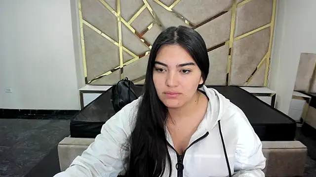 Snapshot of Frrreyaa chatting on 11-10-25, 02:21 Frrreyaa online show from 11-10-25, 02:21