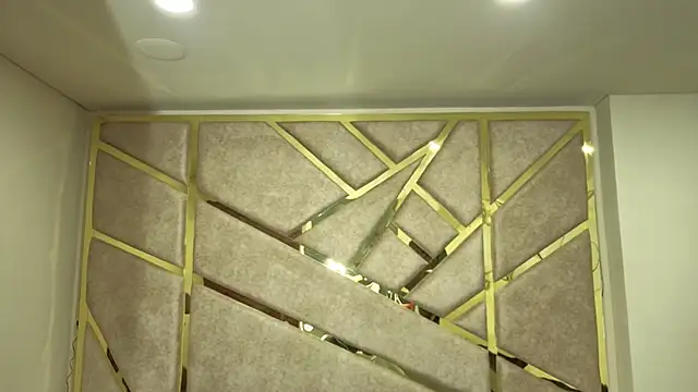 Snapshot of Frrreyaa chatting on 11-17-25, 03:01 Frrreyaa online show from 11-17-25, 03:01