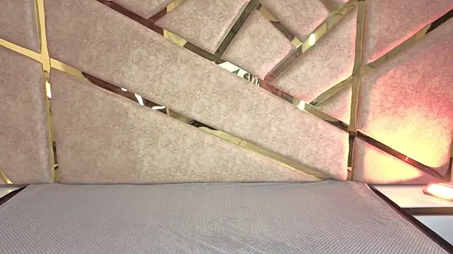 Snapshot of Frrreyaa chatting on 12-05-25, 02:20 Frrreyaa online show from 12-05-25, 02:20