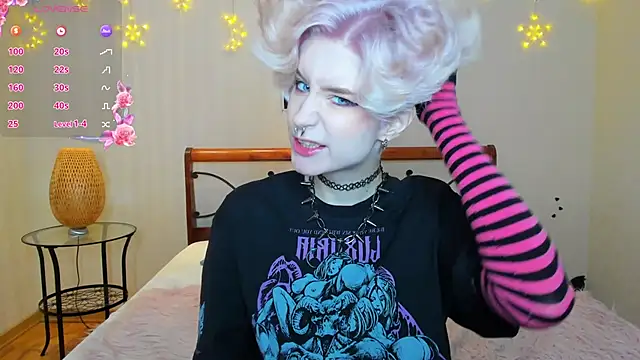 Snapshot of Angel_Julles chatting on 11-22-25, 01:15 Angel Julles online show from 11-22-25, 01:15