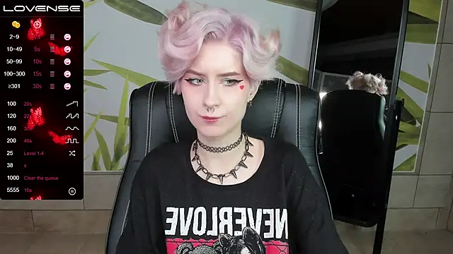 Snapshot of Angel_Julles chatting on 11-23-25, 02:39 Angel Julles online show from 11-23-25, 02:39