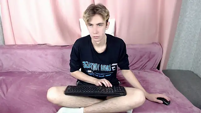 Harvey foster online show from 11-16-25, 05:29