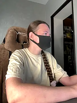 ZlatoslavaLo online show from 11-19-25, 06:46