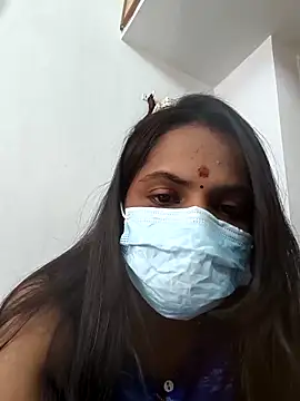 Snapshot of Cutie_Rani chatting on 11-02-25, 07:55 Cutie Rani online show from 11-02-25, 07:55