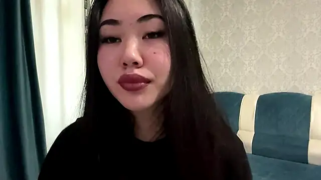 Snapshot of APRYLSUN chatting on 11-14-25, 11:09 APRYLSUN online show from 11-14-25, 11:09