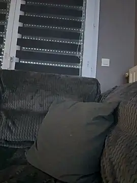 Snapshot of Girlysensuelle chatting on 11-03-25, 08:37 Girlysensuelle online show from 11-03-25, 08:37