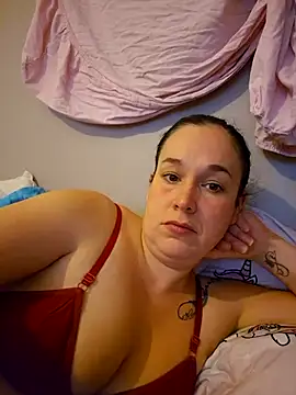 Snapshot of Girlysensuelle chatting on 11-30-25, 09:13 Girlysensuelle online show from 11-30-25, 09:13