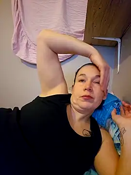 Snapshot of Girlysensuelle chatting on 12-02-25, 07:57 Girlysensuelle online show from 12-02-25, 07:57