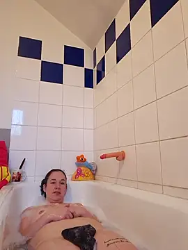 Snapshot of Girlysensuelle chatting on 12-04-25, 08:23 Girlysensuelle online show from 12-04-25, 08:23