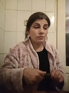 SoniaDumont online show from 11-22-25, 03:33