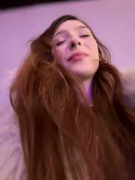 Snapshot of LilluKatten chatting on 02-25-26, 11:20 LilluKatten online show from 02-25-26, 11:20