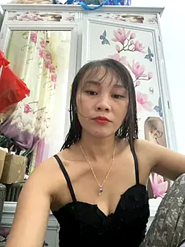 Snapshot of Amino-Suca chatting on 11-02-25, 10:50 Amino-Suca online show from 11-02-25, 10:50