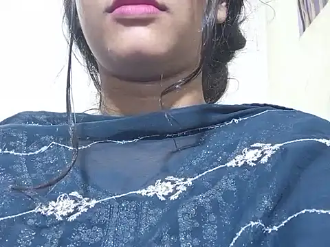 Snapshot of Nancy_queen001 chatting on 11-07-25, 08:47 Nancy queen001 online show from 11-07-25, 08:47