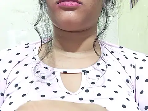 Snapshot of Nancy_queen001 chatting on 11-08-25, 09:13 Nancy queen001 online show from 11-08-25, 09:13