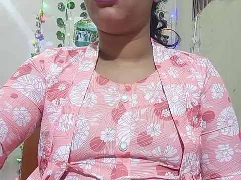 Snapshot of Nancy_queen001 chatting on 11-24-25, 05:45 Nancy queen001 online show from 11-24-25, 05:45