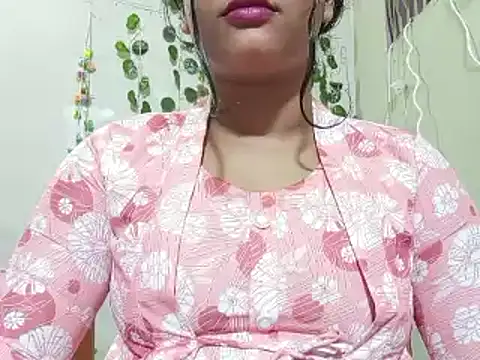 Snapshot of Nancy_queen001 chatting on 12-04-25, 05:43 Nancy queen001 online show from 12-04-25, 05:43