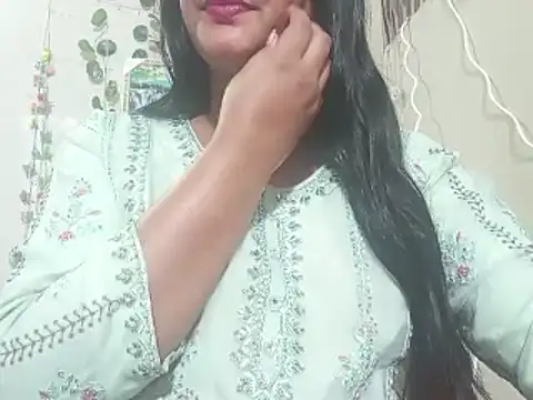 Snapshot of Nancy_queen001 chatting on 12-05-25, 05:53 Nancy queen001 online show from 12-05-25, 05:53