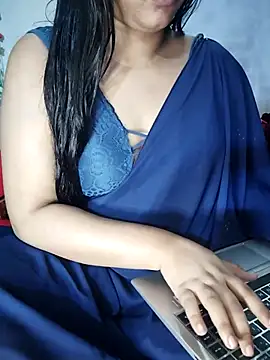 Snapshot of Nancy_queen001 chatting on 12-13-25, 07:53 Nancy queen001 online show from 12-13-25, 07:53