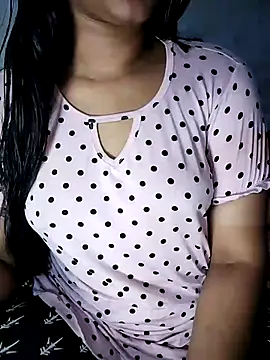 Snapshot of Nancy_queen001 chatting on 12-15-25, 06:34 Nancy queen001 online show from 12-15-25, 06:34