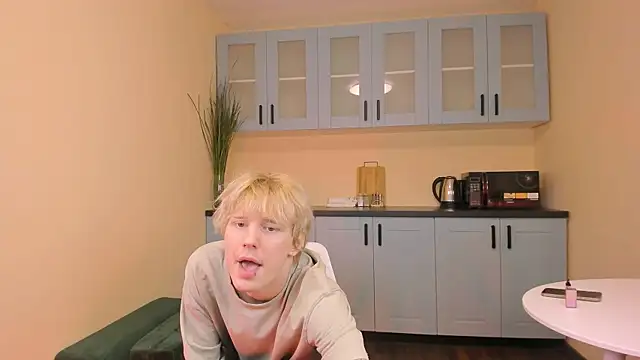 Kevin Derek online show from 11-02-25, 04:26