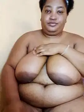 Snapshot of MassiveBoobsxxxx chatting on 11-27-25, 10:17 MassiveBoobsxxxx online show from 11-27-25, 10:17