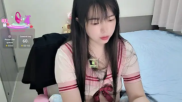 Snapshot of Dialog_Mu chatting on 11-07-25, 12:32 Dialog Mu online show from 11-07-25, 12:32