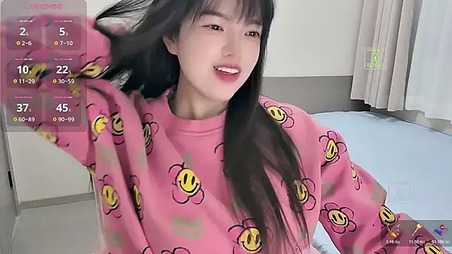 Snapshot of Dialog_Mu chatting on 11-15-25, 10:23 Dialog Mu online show from 11-15-25, 10:23