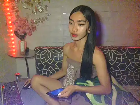 Snapshot of queensilver chatting on 12-03-25, 03:54 queensilver online show from 12-03-25, 03:54