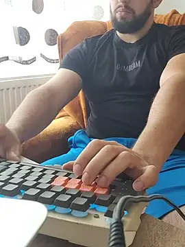 strongcoffee10 online show from 10-31-25, 10:05