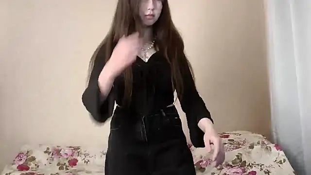 Snapshot of Monibronce chatting on 11-05-25, 03:34 Monibronce online show from 11-05-25, 03:34