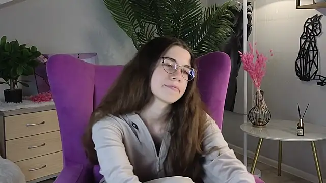 Snapshot of TalishaParadee chatting on 11-01-25, 11:34 TalishaParadee online show from 11-01-25, 11:34