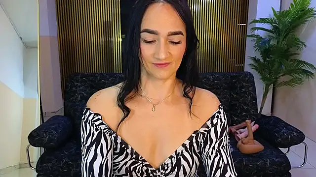 Snapshot of malen_fitnessmilf chatting on 02-27-26, 12:27 malen fitnessmilf online show from 02-27-26, 12:27