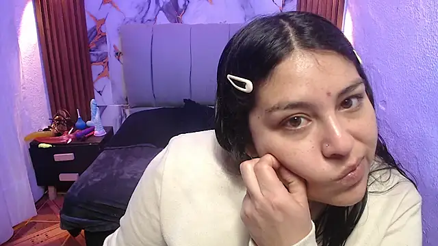 Snapshot of lehia_285 chatting on 11-21-25, 01:21 lehia 285 online show from 11-21-25, 01:21