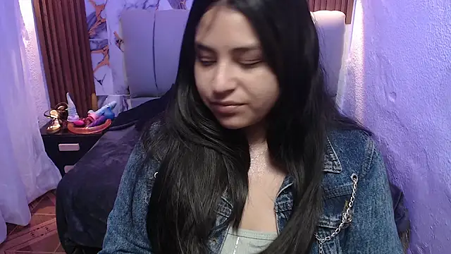 Snapshot of lehia_285 chatting on 12-02-25, 03:07 lehia 285 online show from 12-02-25, 03:07