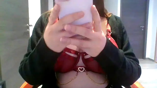 EmiMiss06 online show from 11-21-25, 02:27