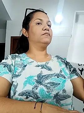 Samaraa Lee online show from 11-21-25, 12:04