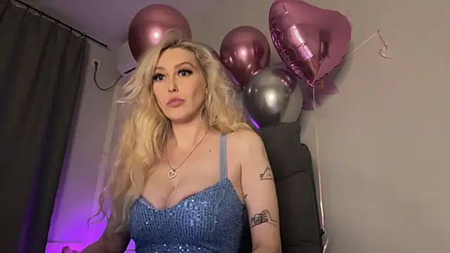 Snapshot of Liya_Liss chatting on 12-02-25, 12:38 Liya Liss online show from 12-02-25, 12:38